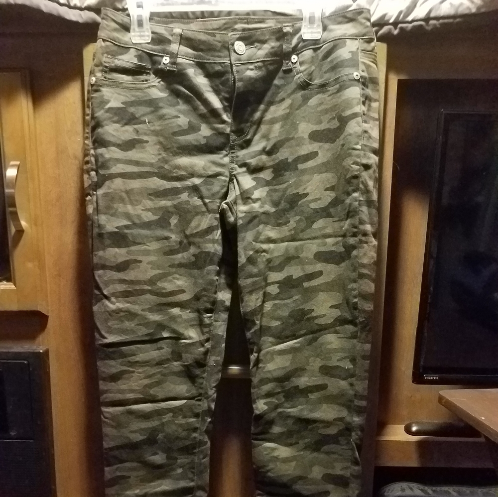 Maurices pants